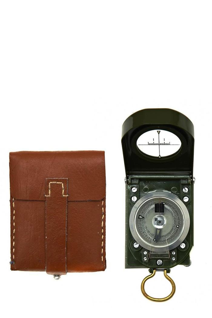 Kompas Deluxe ( met opberghoes en riemlus ) met kaartmeter aan achterzijde-2949-a
