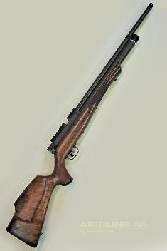 Beaumont  - beaumont grizzly 223 160 joule walnut stock 2