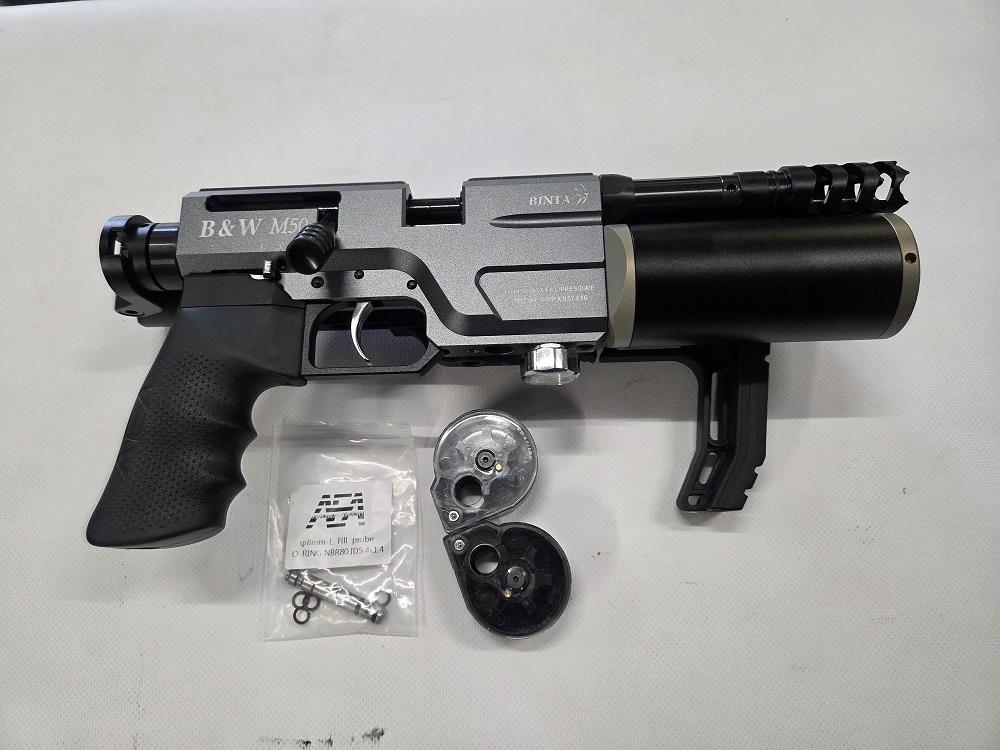 Bin Tac .M50 / Kaliber ; . 45 /  11,7mm /  OCCASSION-ZGAN / Energie ; 250 Joule / 2x 6 Schots magazijn / Inklapbare Afneembare Kolf-3945-a