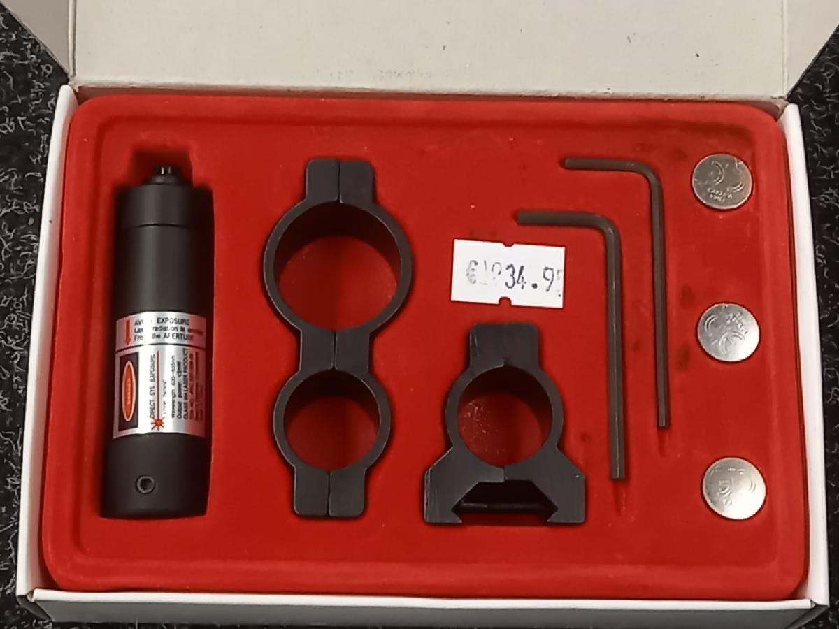 Laser Rood met indrukknop / klasse ; IIIA / voor op Weaver 22mm rail of geschikt voor op 1 Inch scope buis-4171-a